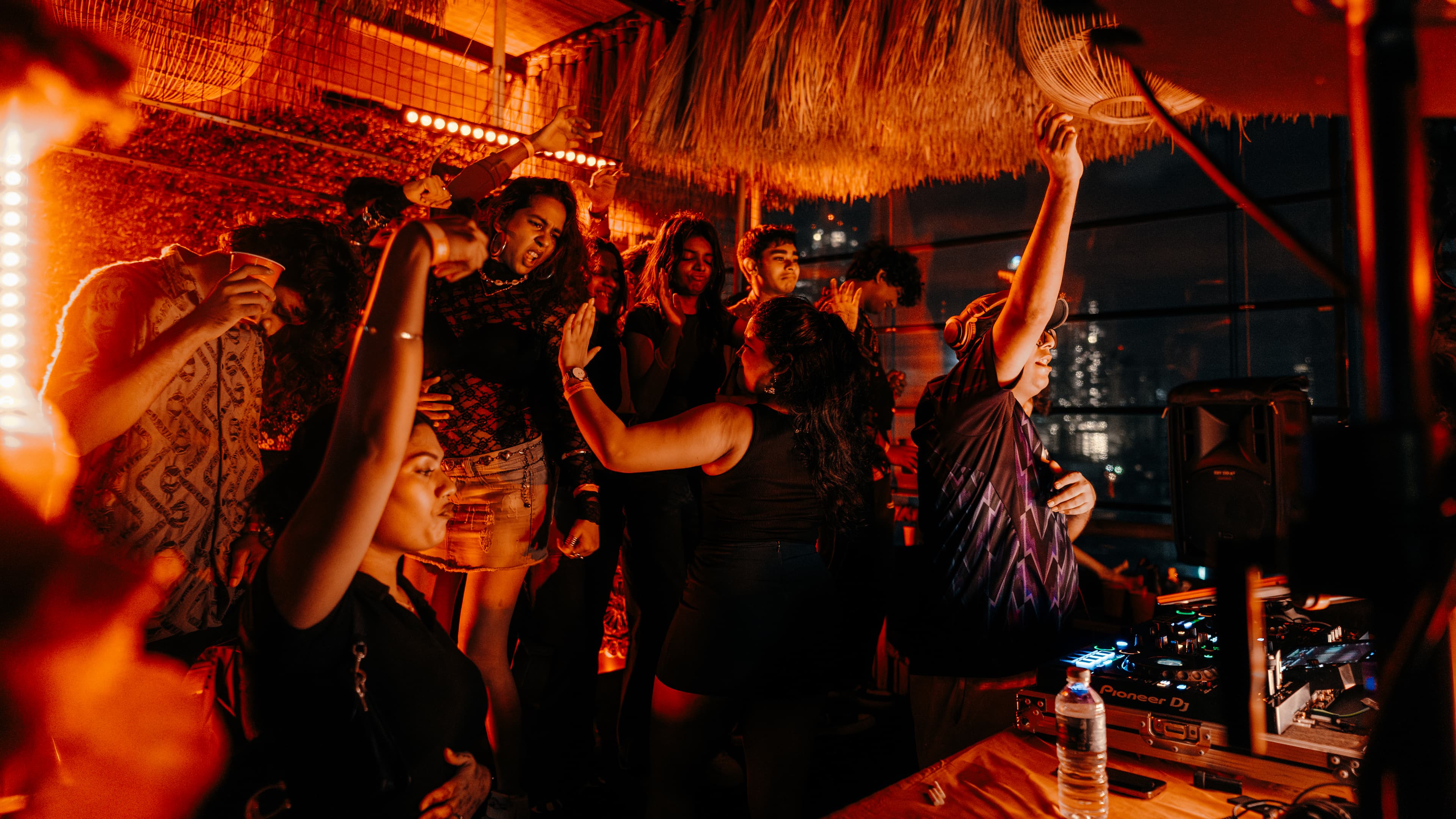 THA ROOFTOP TAKEOVER VOL.03 photo 7